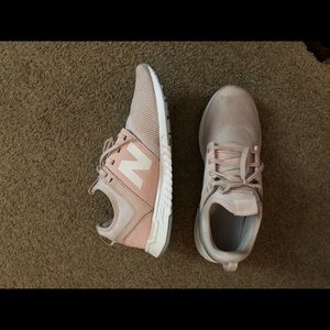 Women New Balance Sneakers